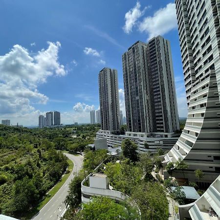 Meridin Medini By Wp Homestay Nusajaya  Exterior foto