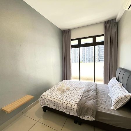 Meridin Medini By Wp Homestay Nusajaya  Exterior foto