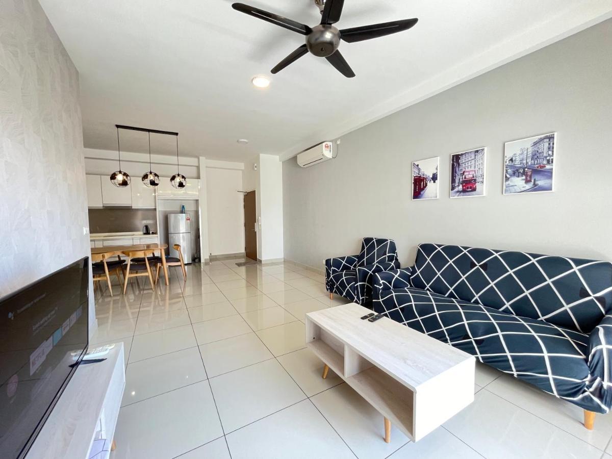 Meridin Medini By Wp Homestay Nusajaya  Exterior foto