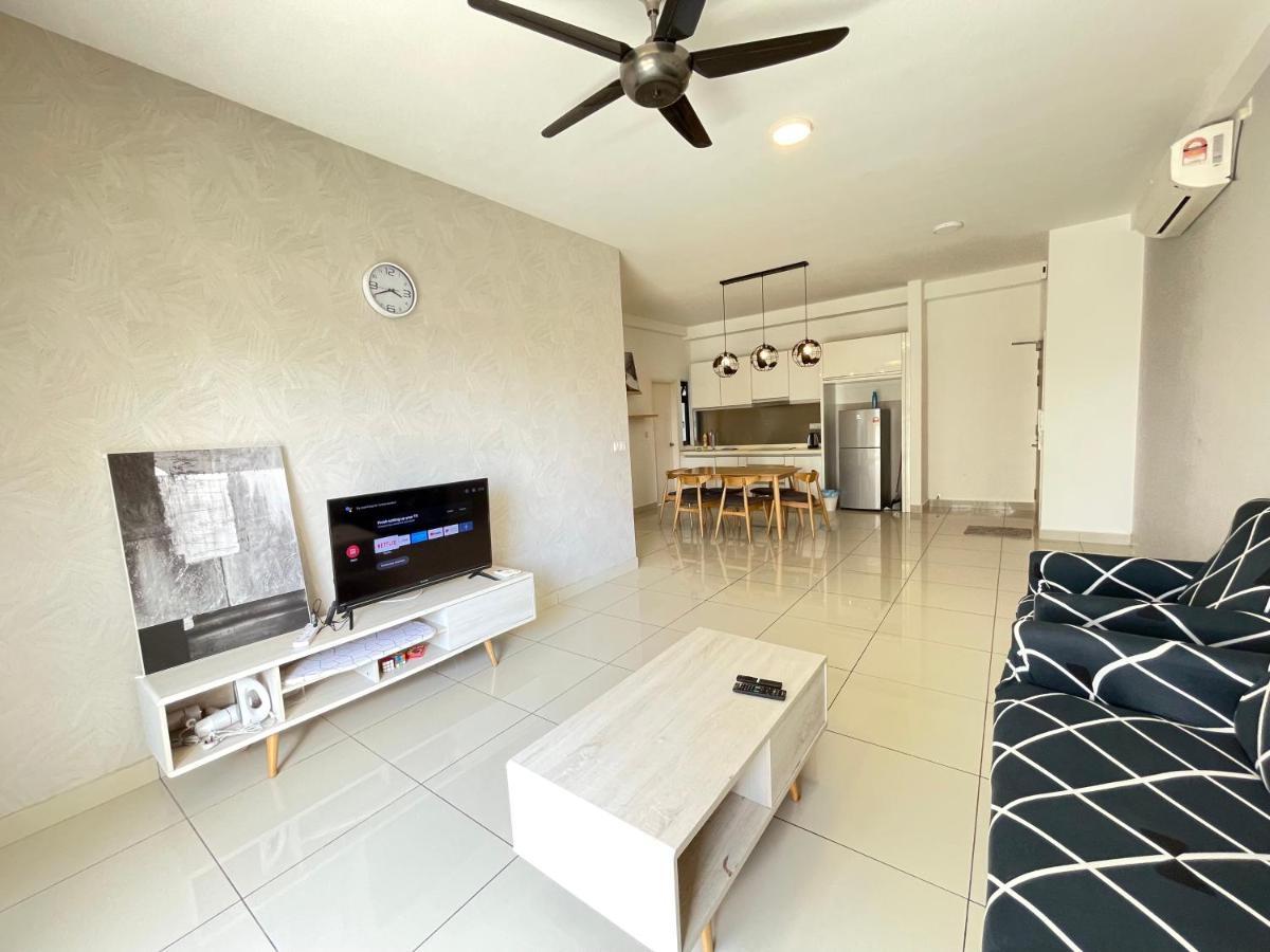 Meridin Medini By Wp Homestay Nusajaya  Exterior foto